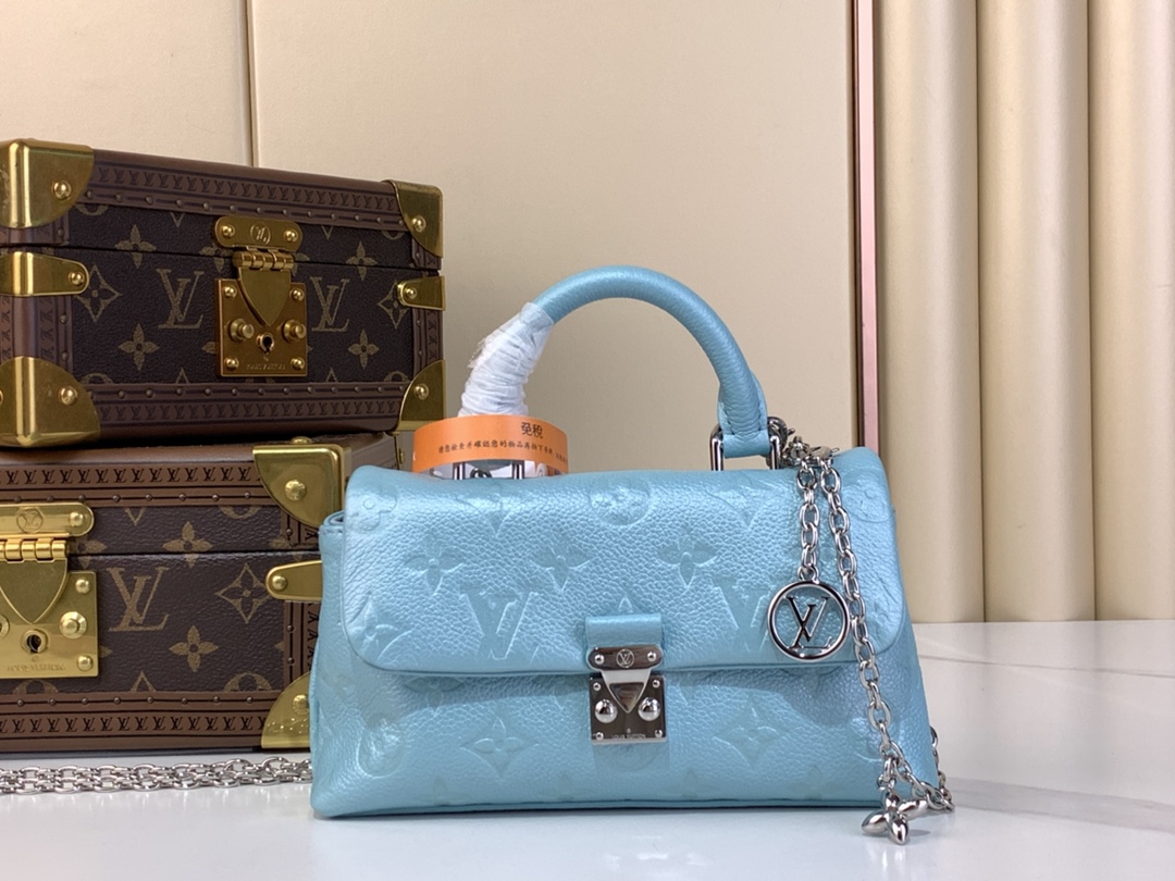 TOP Louis Vuitton LV NANO MADELEINE Bag 21× 12.5 × 6cm - Blue