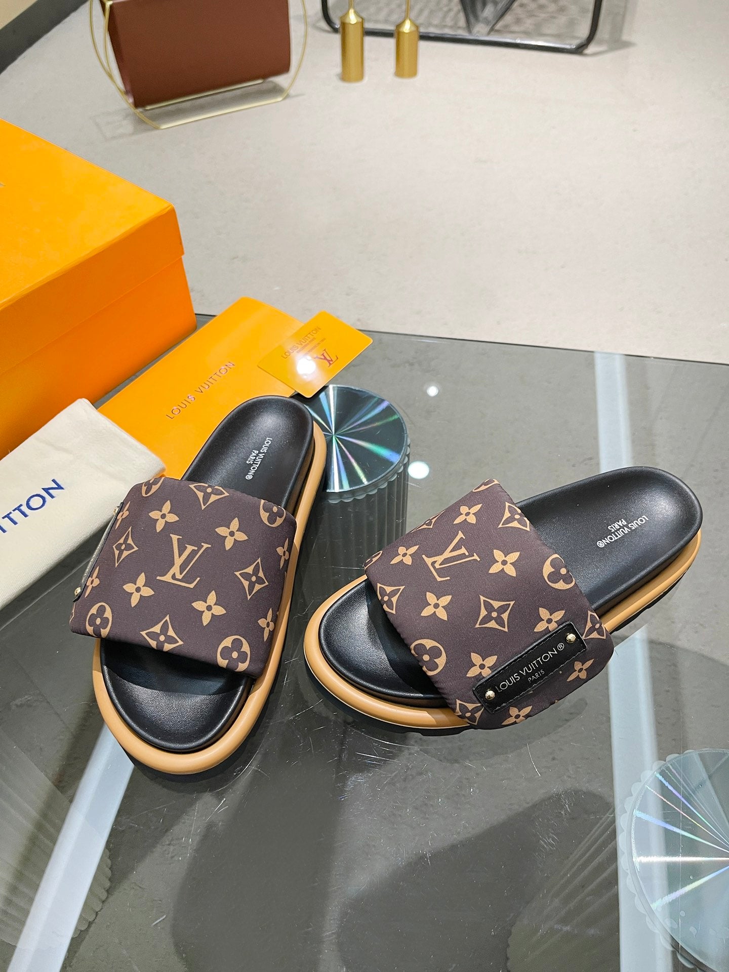 TOP Louis Vuitton LV L*V Pool Pillow Flat Comfort Mule - Cacao