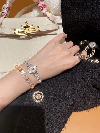 TOP HERMES Kelly Bracelet