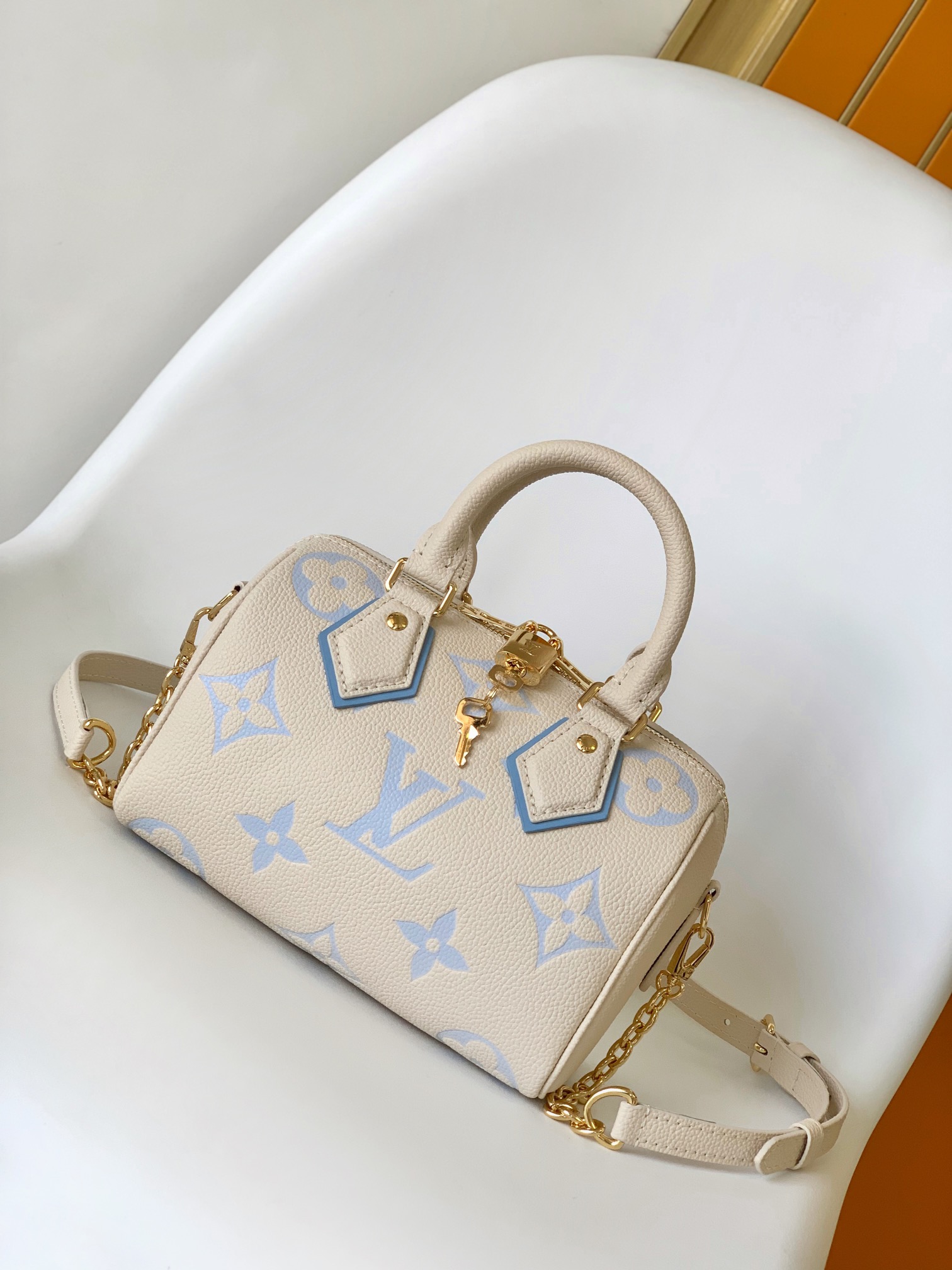 TOP Louis Vuitton LV Embossed Soft Cowhide Leather Speedy Bandouliere Bag 20.5x13.5x12cm - 2 Colors&GHW