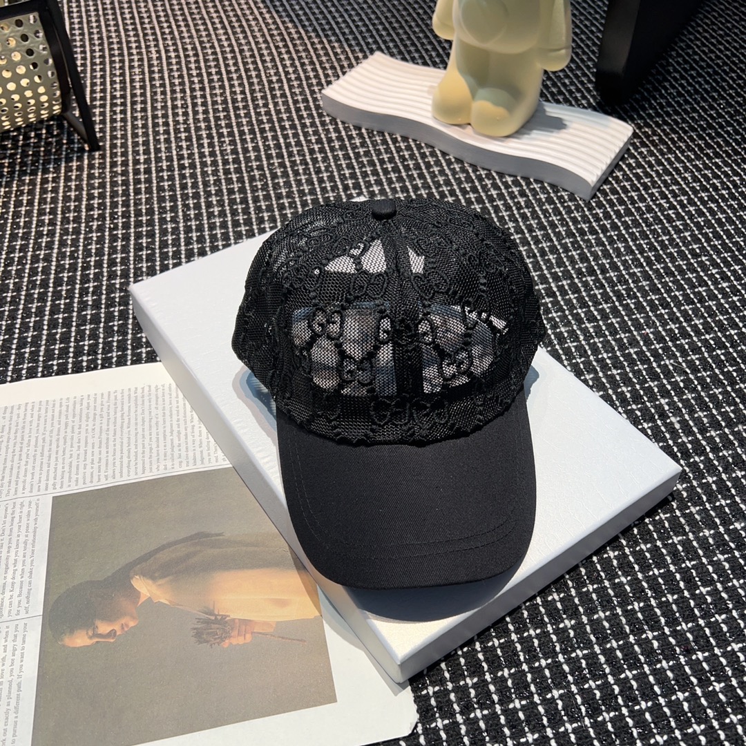TOP GUCCI Peaked Cap - 2 Colors