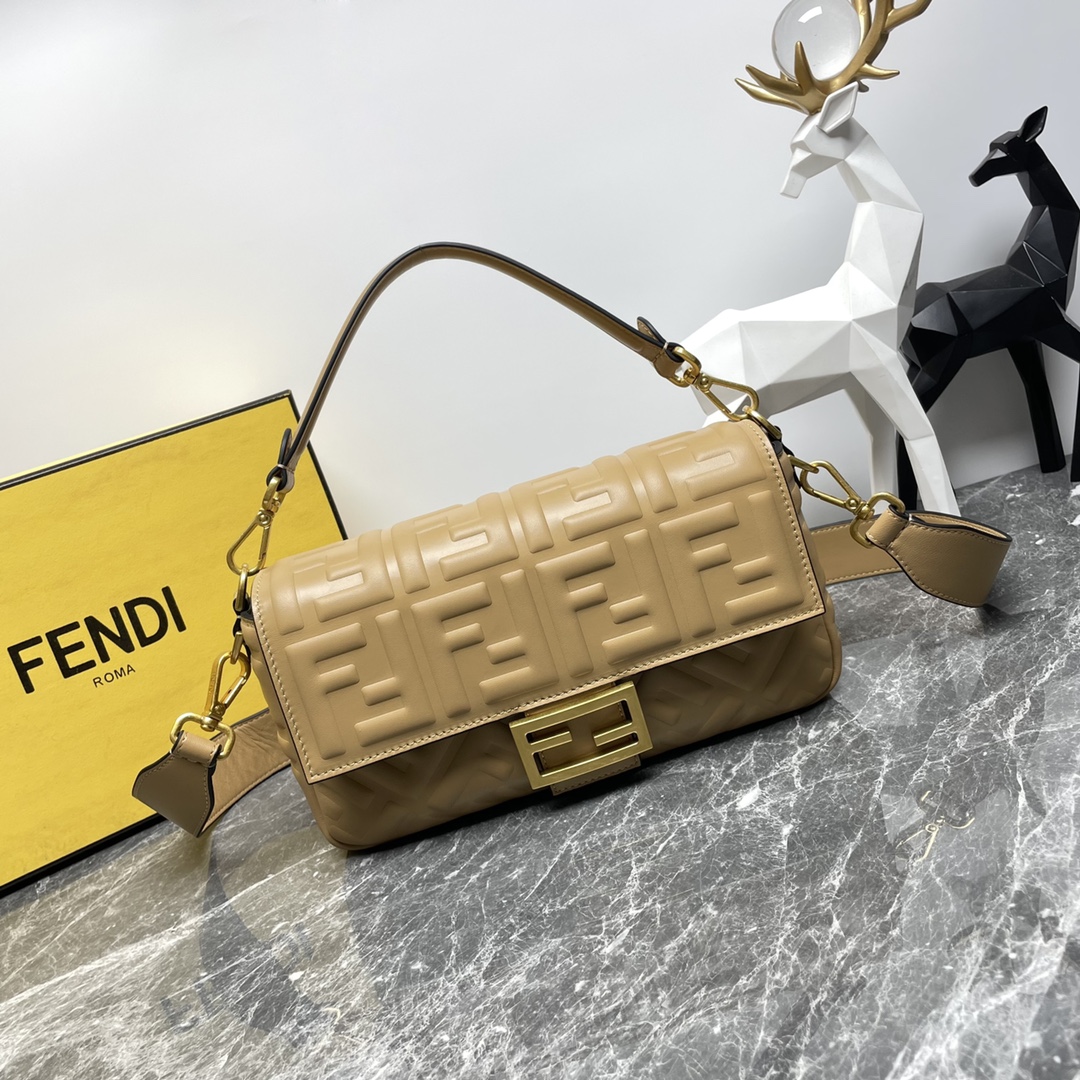 TOP FENDI Leather Baguette Bags 26-6-13cm - Beige