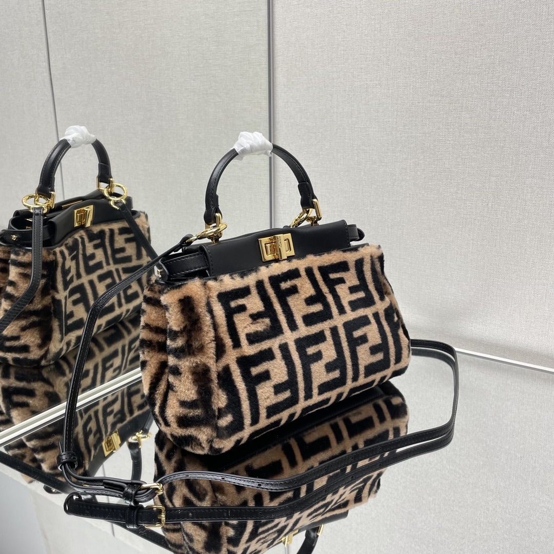 TOP FENDI Autumn And Winter New Wool Peekaboo Bags 27x25x14CM - GHW