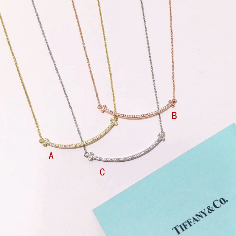 TOP Tiffany & Co. Medium Smile Necklace w Stones