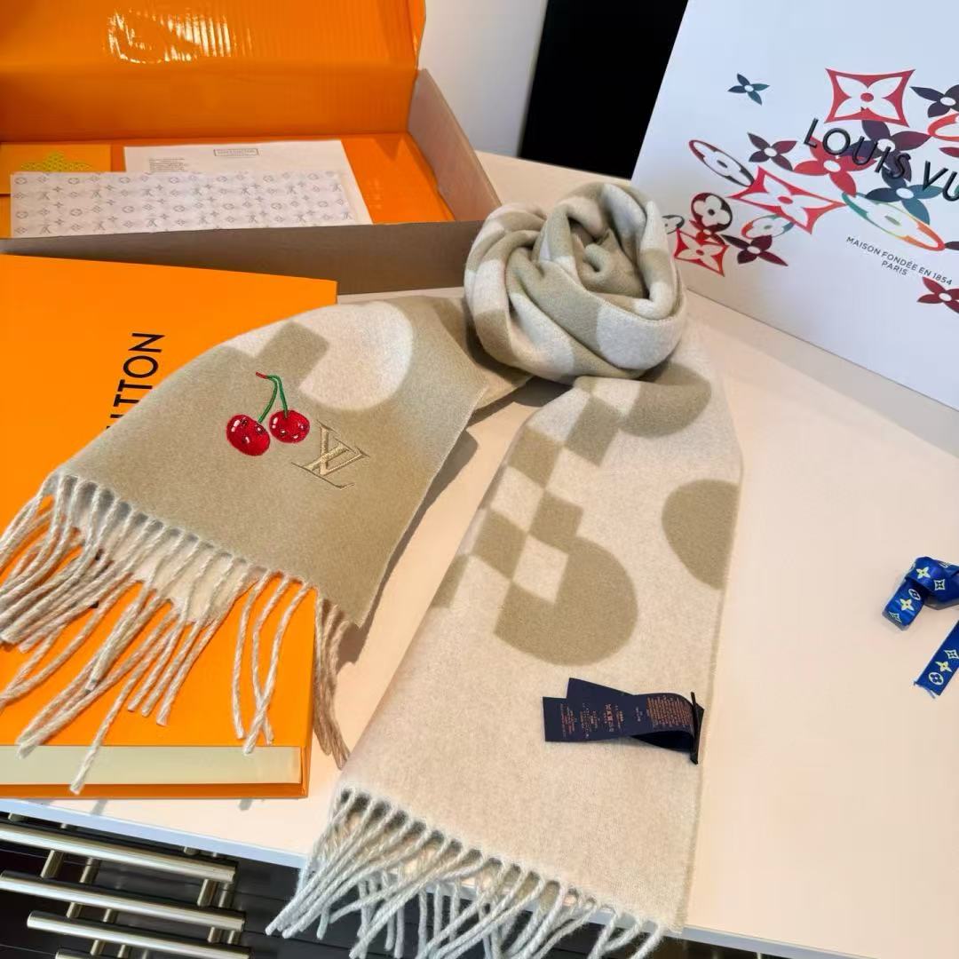 Louis Vuitton Cherry checkerboard scarf (Replica)