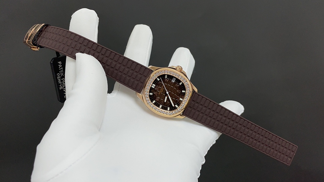 TOP Patek Philippe AQUANAUT Women's 35.6mm Watch - Brown with Gold