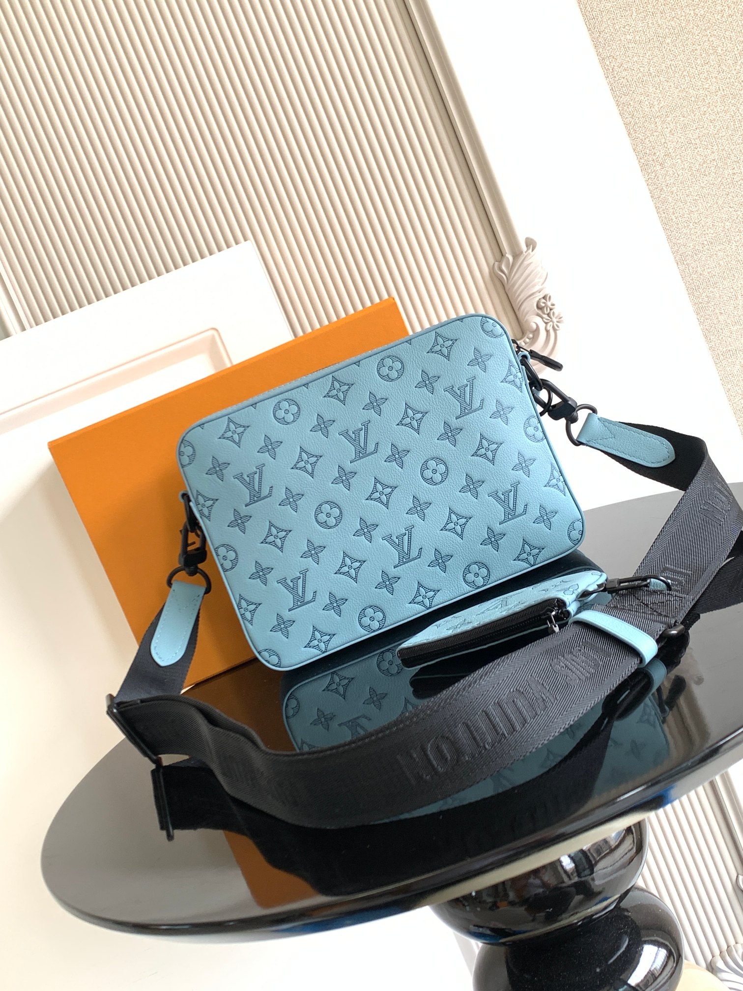 TOP Louis Vuitton LV Trio Messenger Bag 25x18.5x7cm - Blue