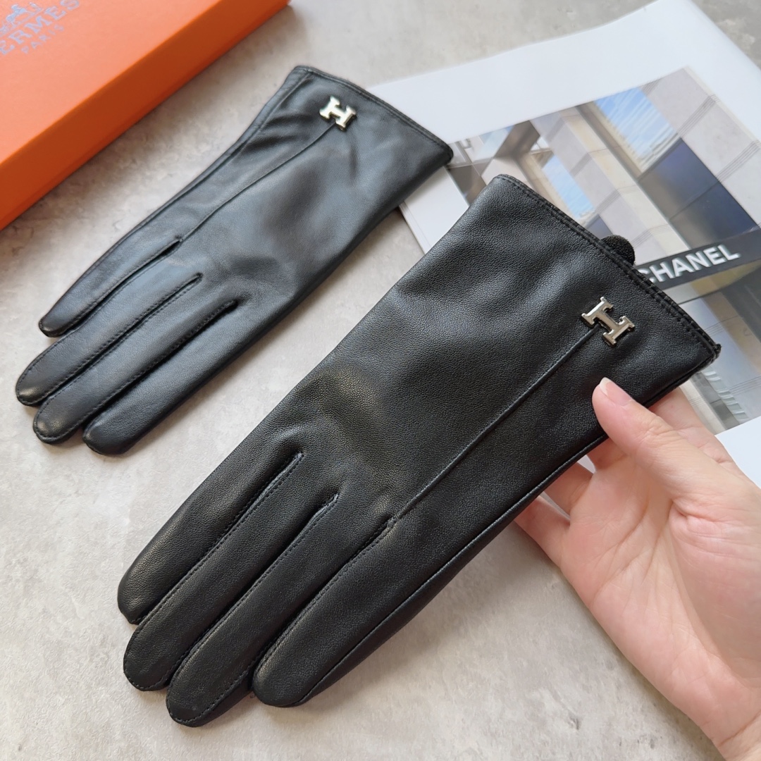 TOP HERMES Women's Sheepskin Gloves