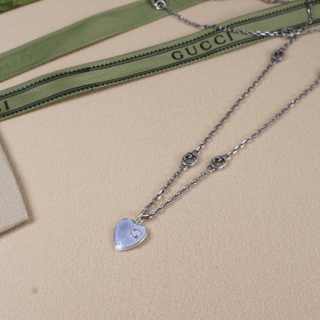 TOP GUCCI Heart Necklace - 2 Color