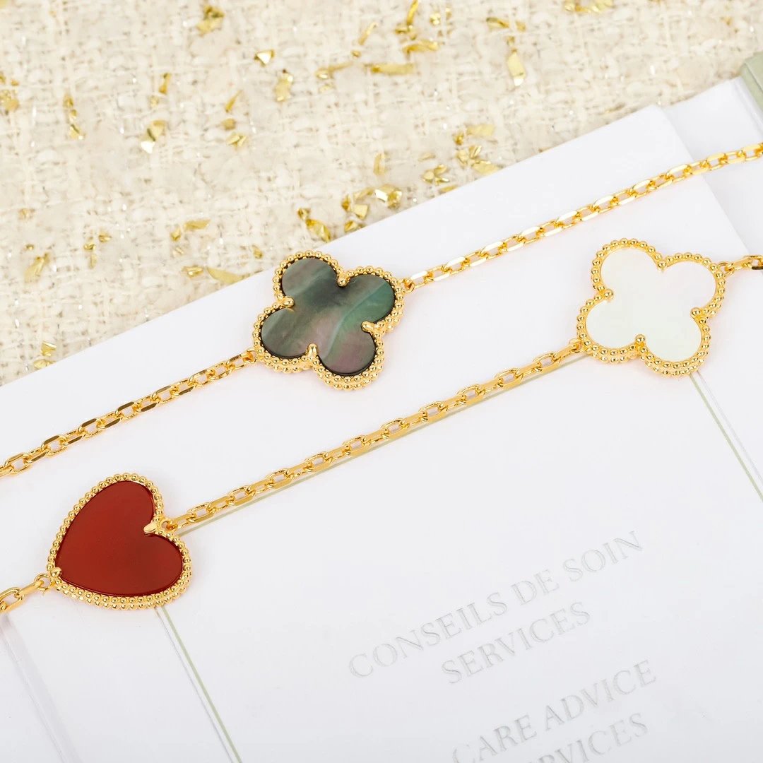 Van Cleef&Arpels VCA Multi-element Necklacce