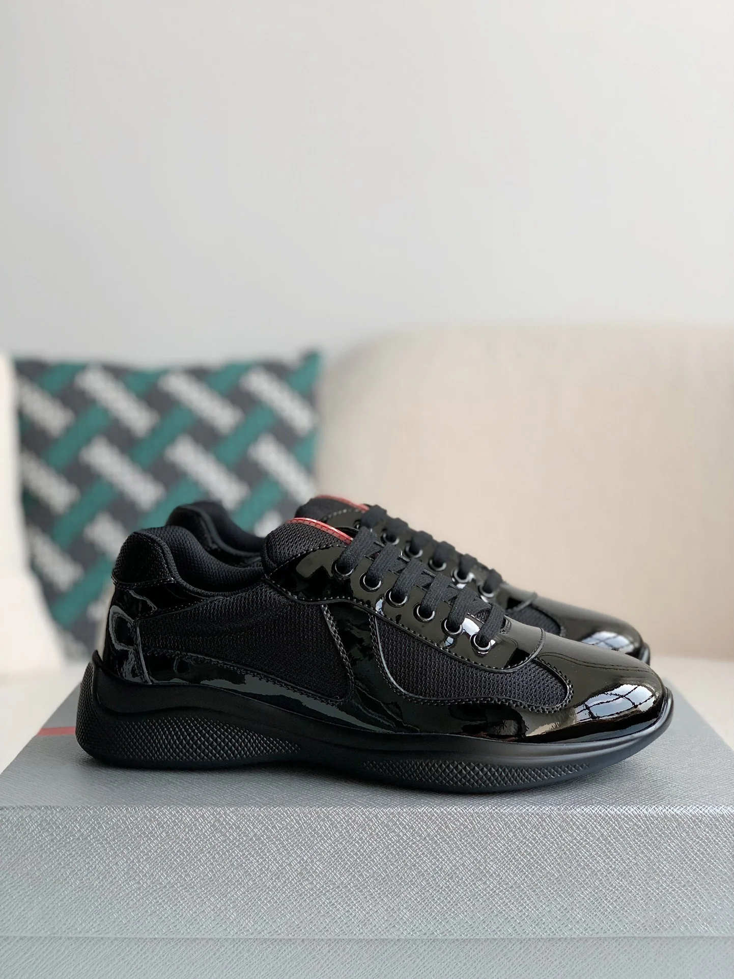 AAAShoes Black Patent Leather Mesh Platform Sneakers, Lace Up Low Top Casual Walking Shoes For Men