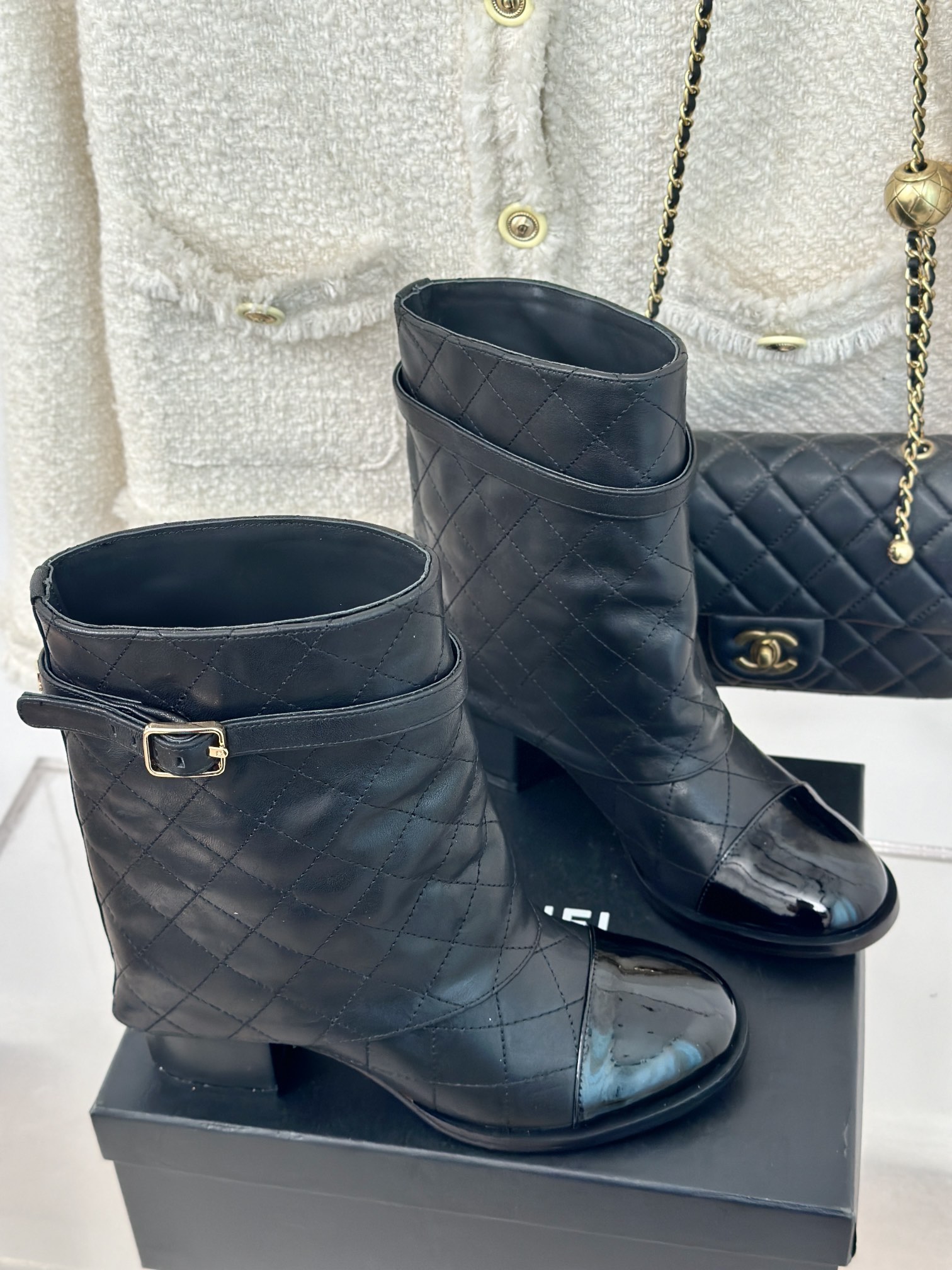 TOP CHANEL 6.5cm High Heel Plaid Block Heel Short Boots - Black & Beige