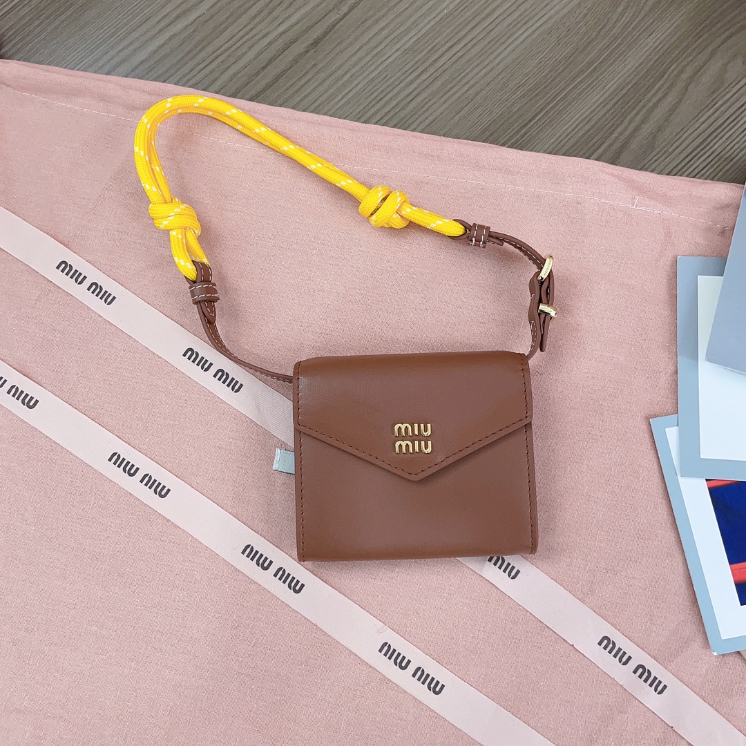 TOP Miu Miu Calfskin Underarm Bags - 10.5X 9X 2cm - 3 Colors