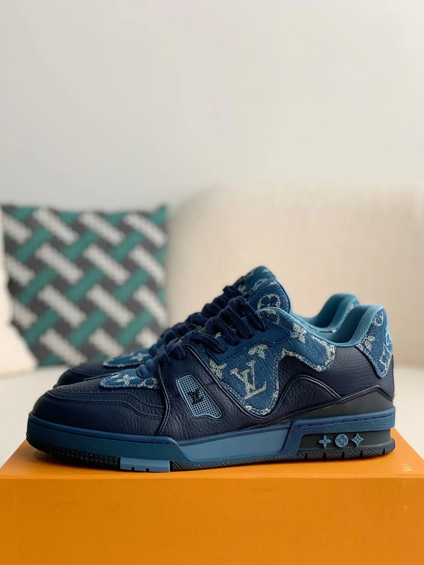 Men Denim Leather Patchwork Skate Sneakers Navy Blue Lace‑Up Low Top Street Casual Board Shoes