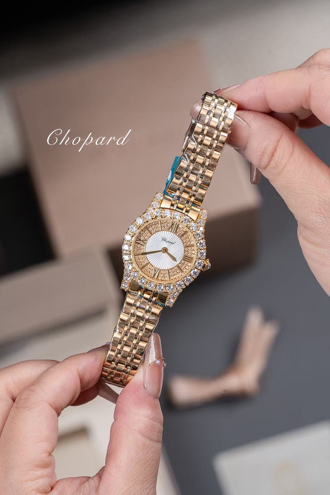 TOP Chopard Watch - 3 Color