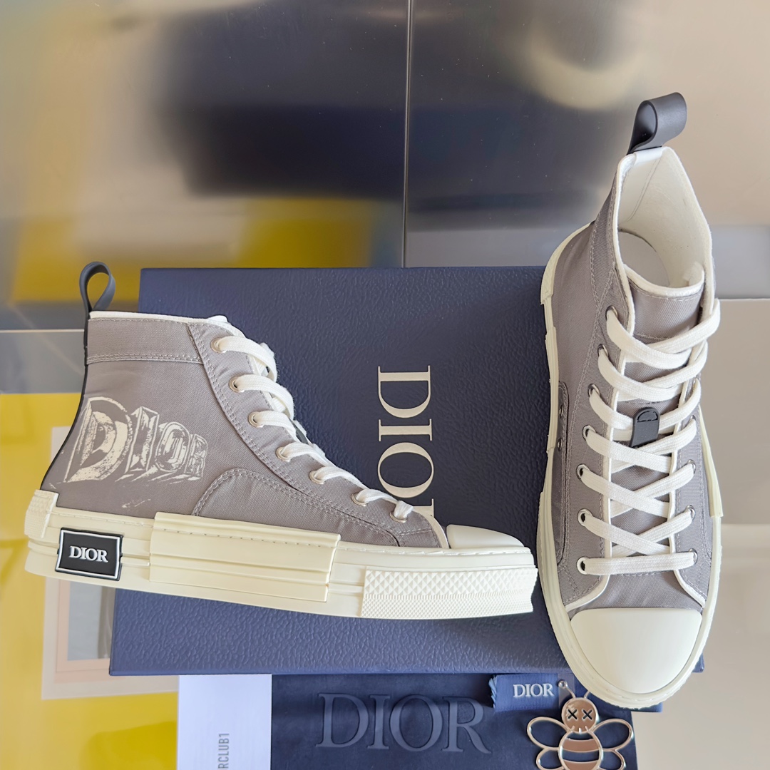 TOP Christian Dior B23 High Top Sneakers - Gray
