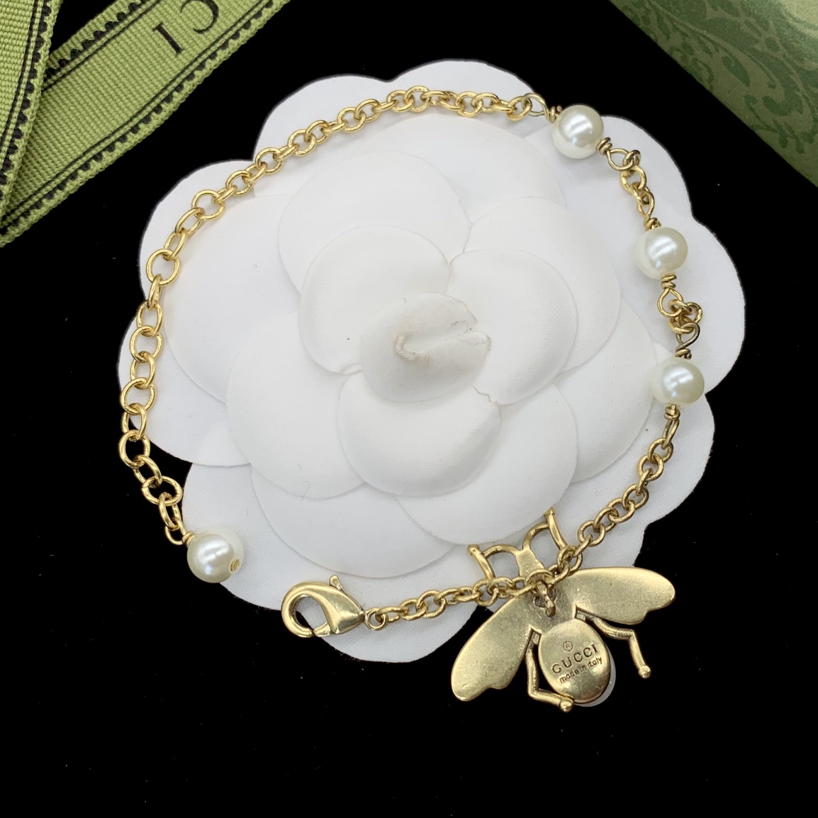 TOP GUCCI Metal Pearl Ladybug Bracelet