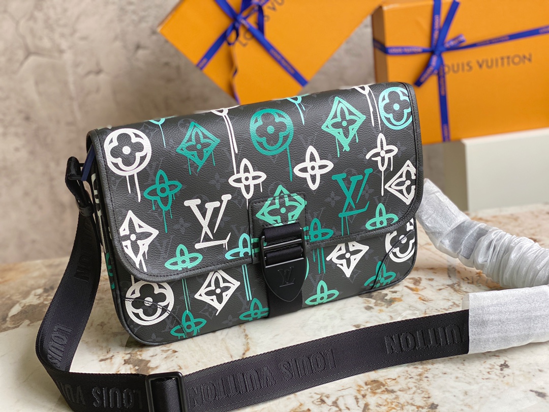 TOP Louis Vuitton LV Men's ARCHY Bag 35 x 24 x 8cm - Black