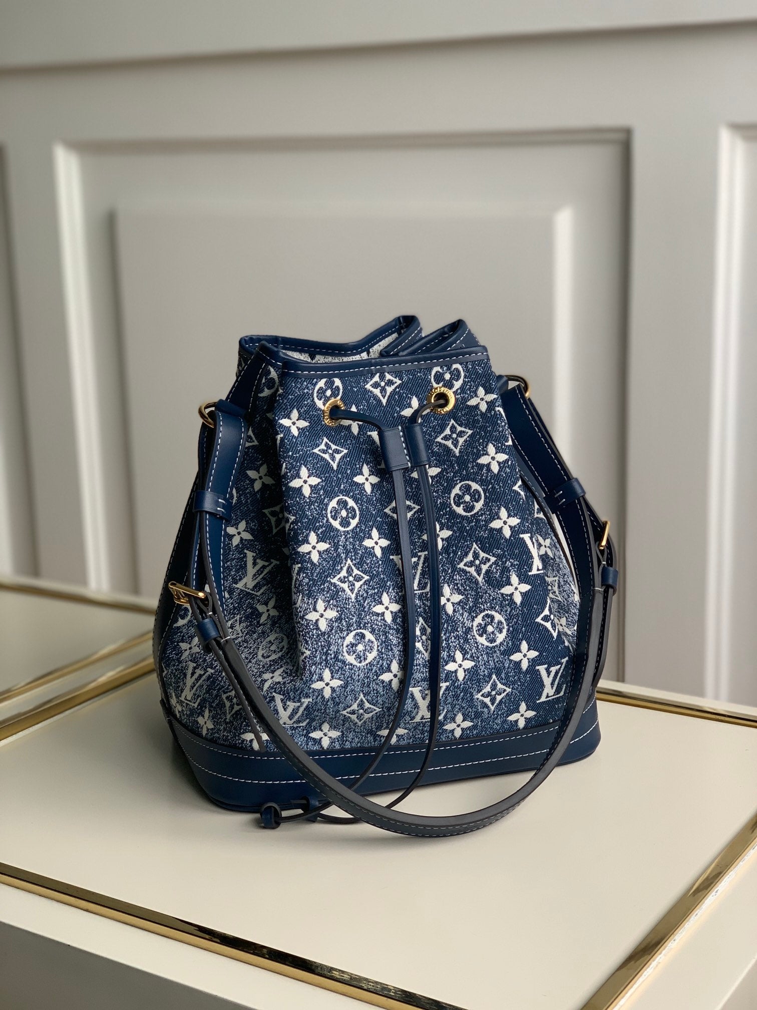 TOP Louis Vuitton LV Noe Monogram Denim Bag 25×28.5×20cm - Blue