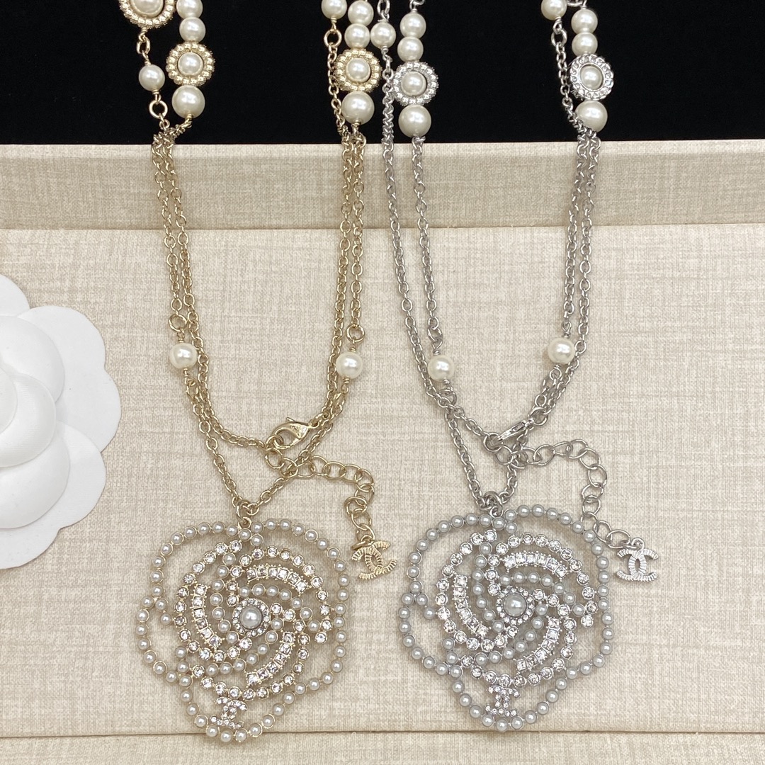 TOP CHANEL CC Necklace - 2 Color