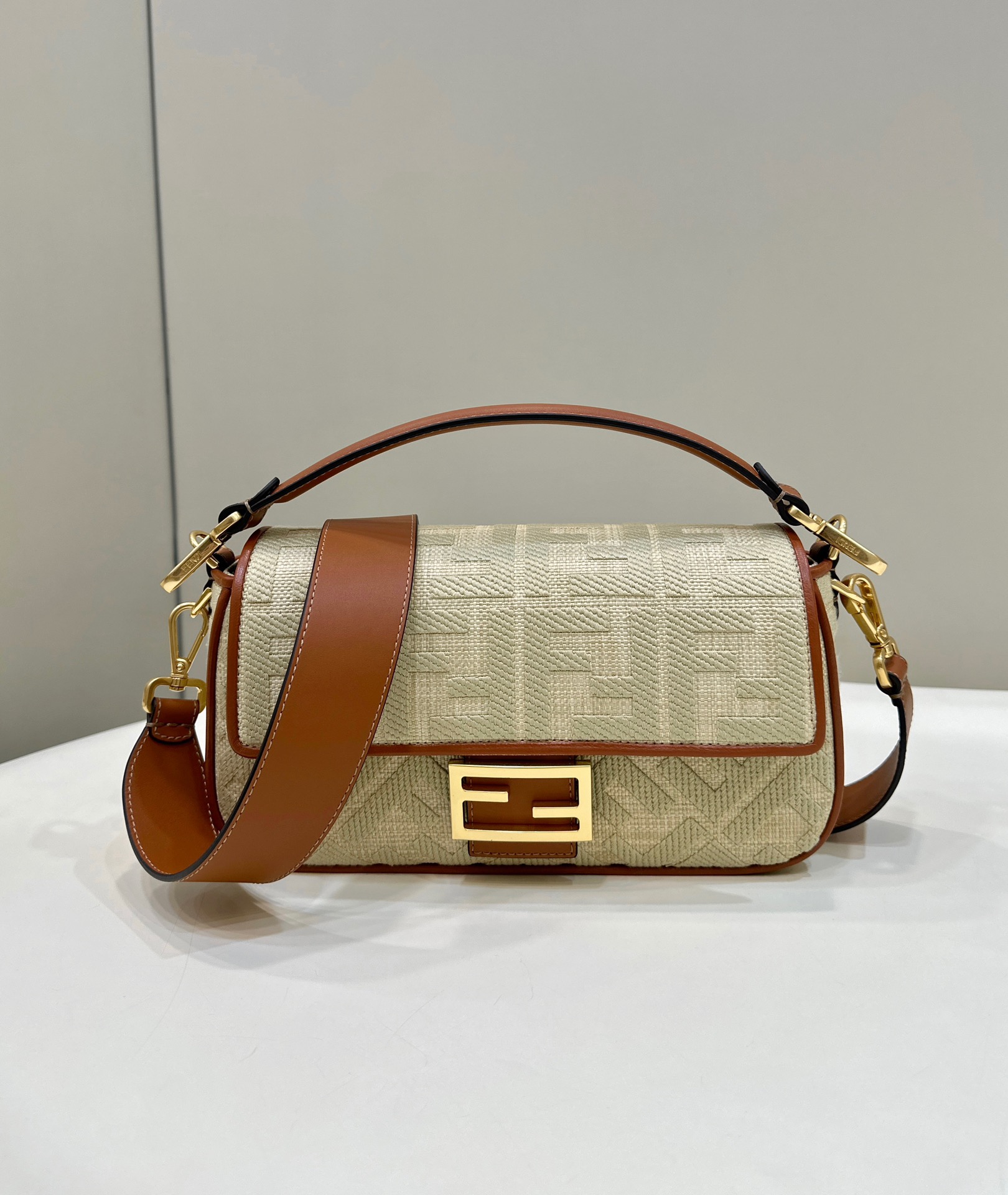TOP FENDI 𝐅𝐅 3D embroidery Baguette Bags 27×6×14cm - GHW