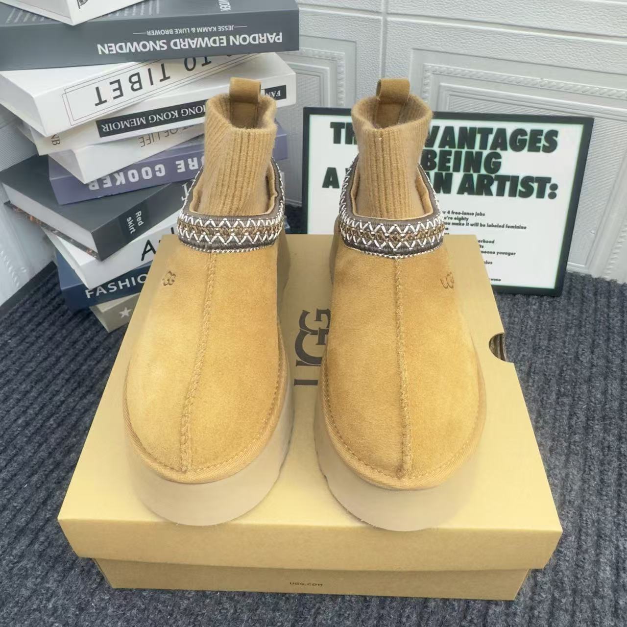 UGG TAZZ Series Special Limited Edition(Replica)