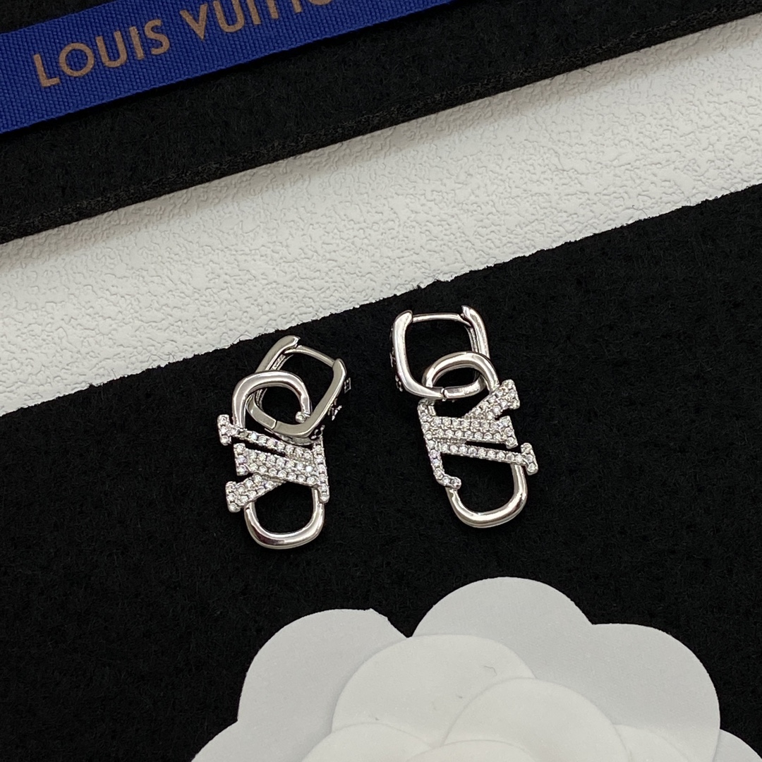 TOP Louis Vuitton LV Earrings - 2 Color