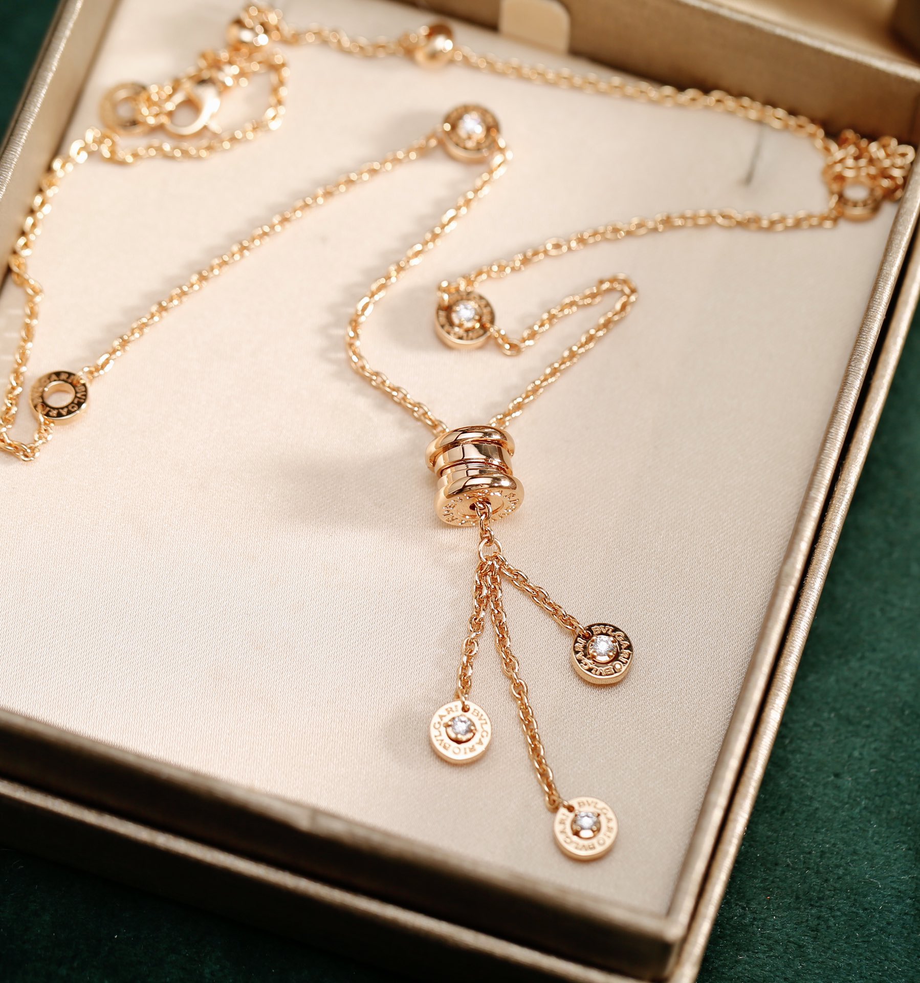 TOP BVLGARI B.ZERO1 Necklace - 2 Color