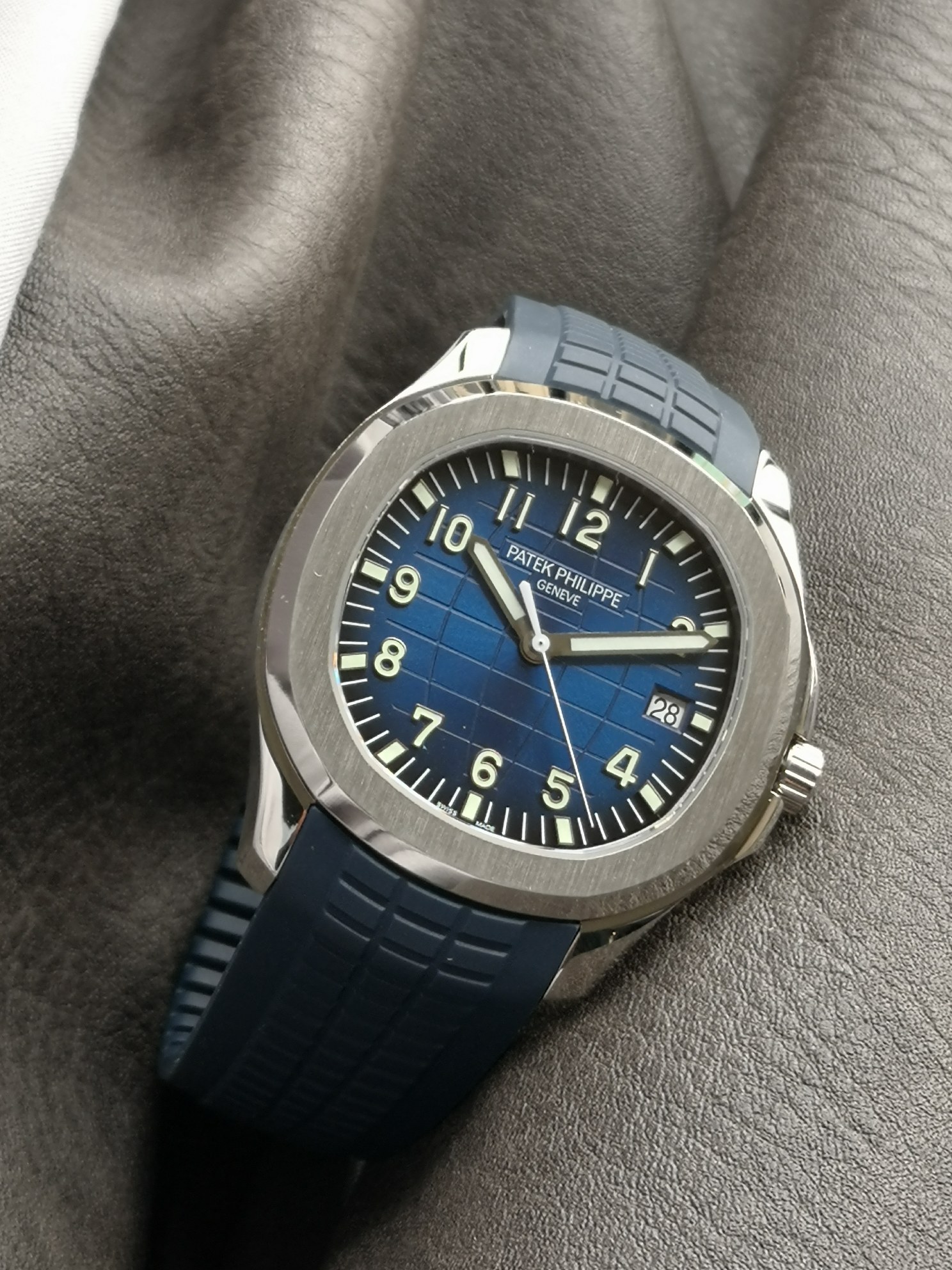 Patek Philippe Aquanaut Automatic Men Watch, Blue Embossed Dial, Blue Rubber Strap, Stainless Steel Case