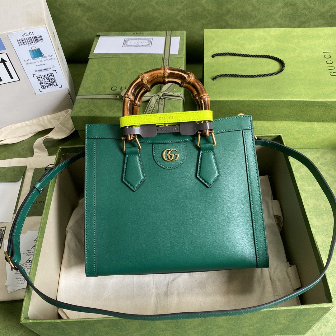 TOP GUCCI G*G Diana Medium Bag - Green