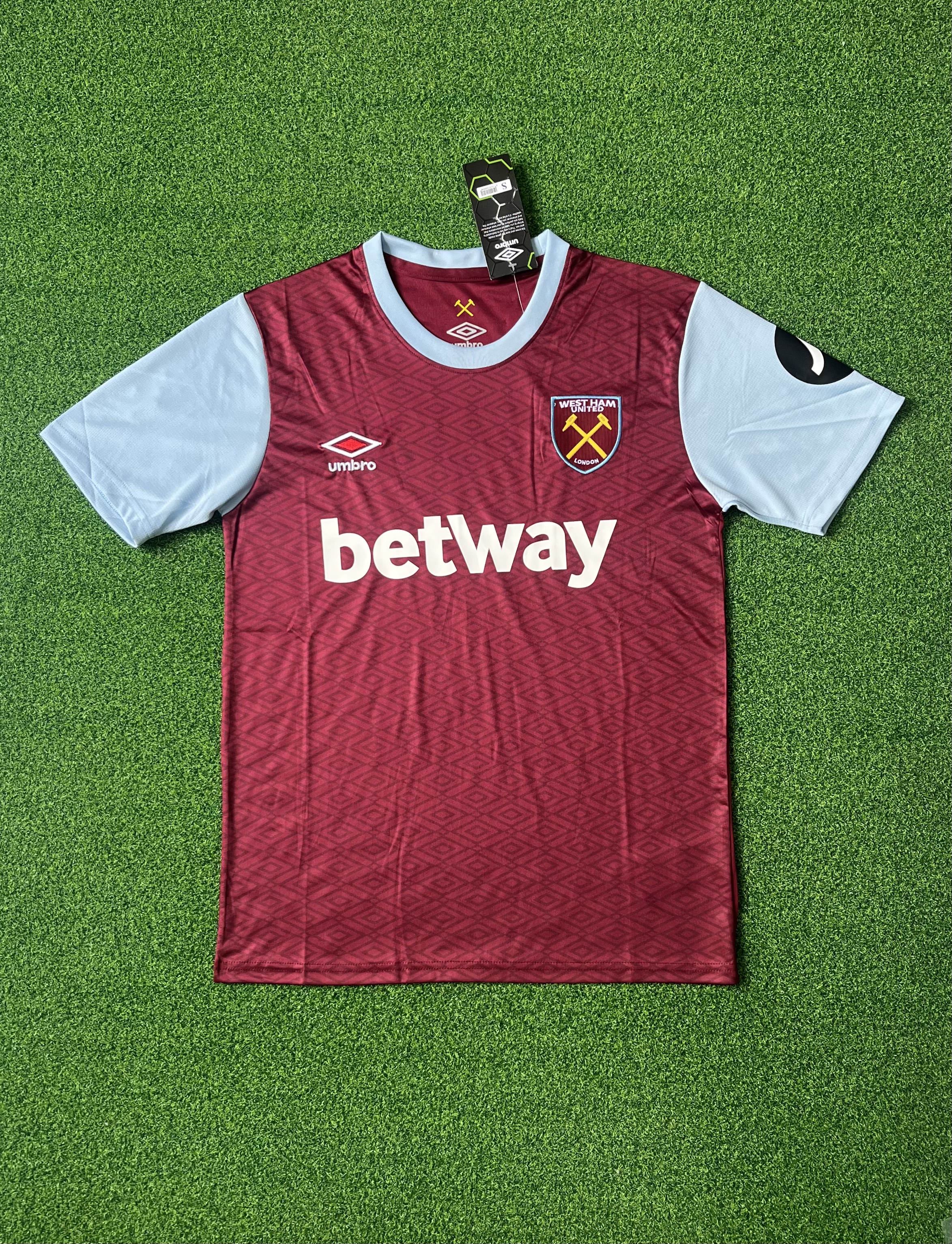 2425 West Ham Home jersey..Player embroidery version