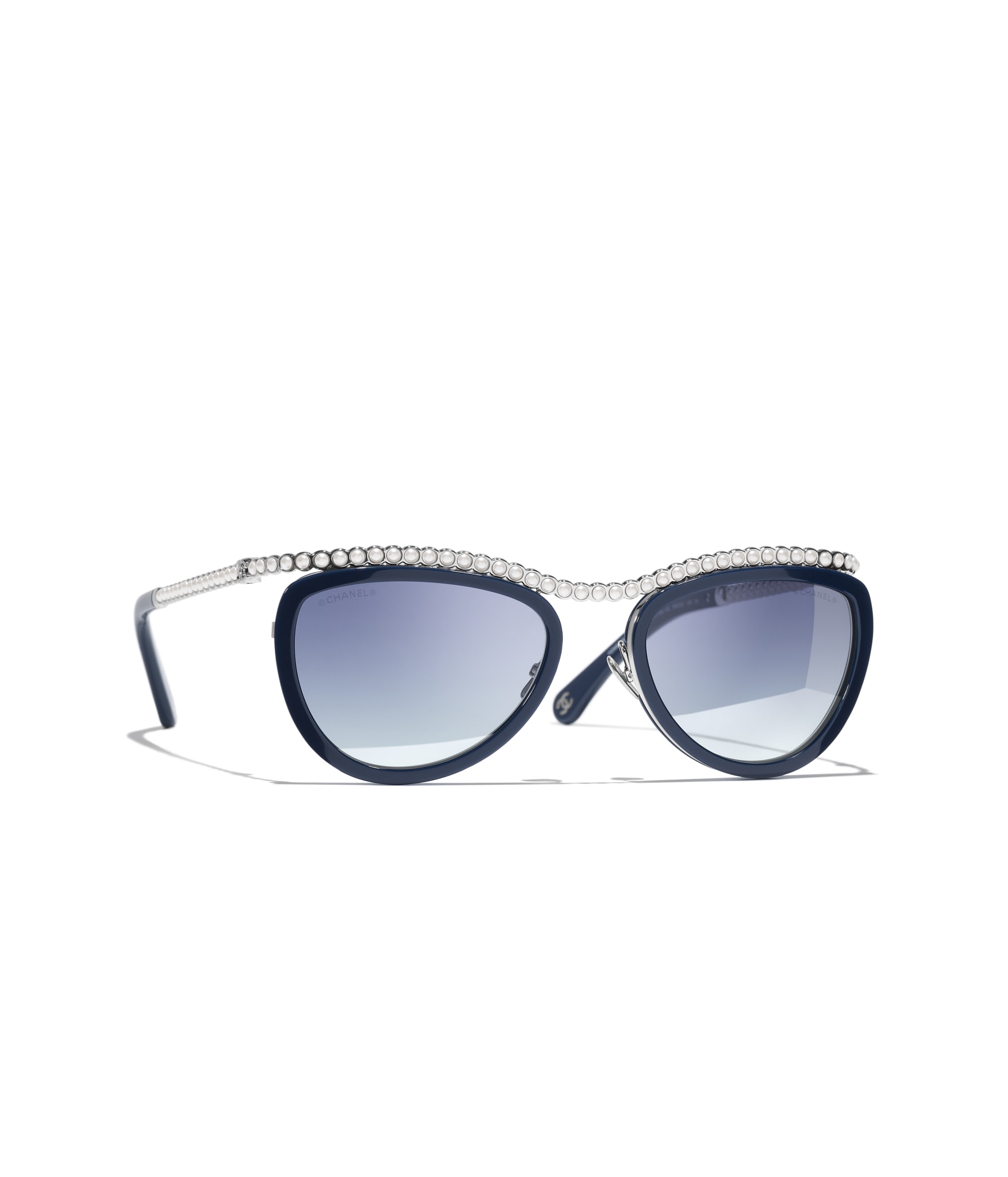 CHANEL Cat Eye Sunglasses A71775X08222S