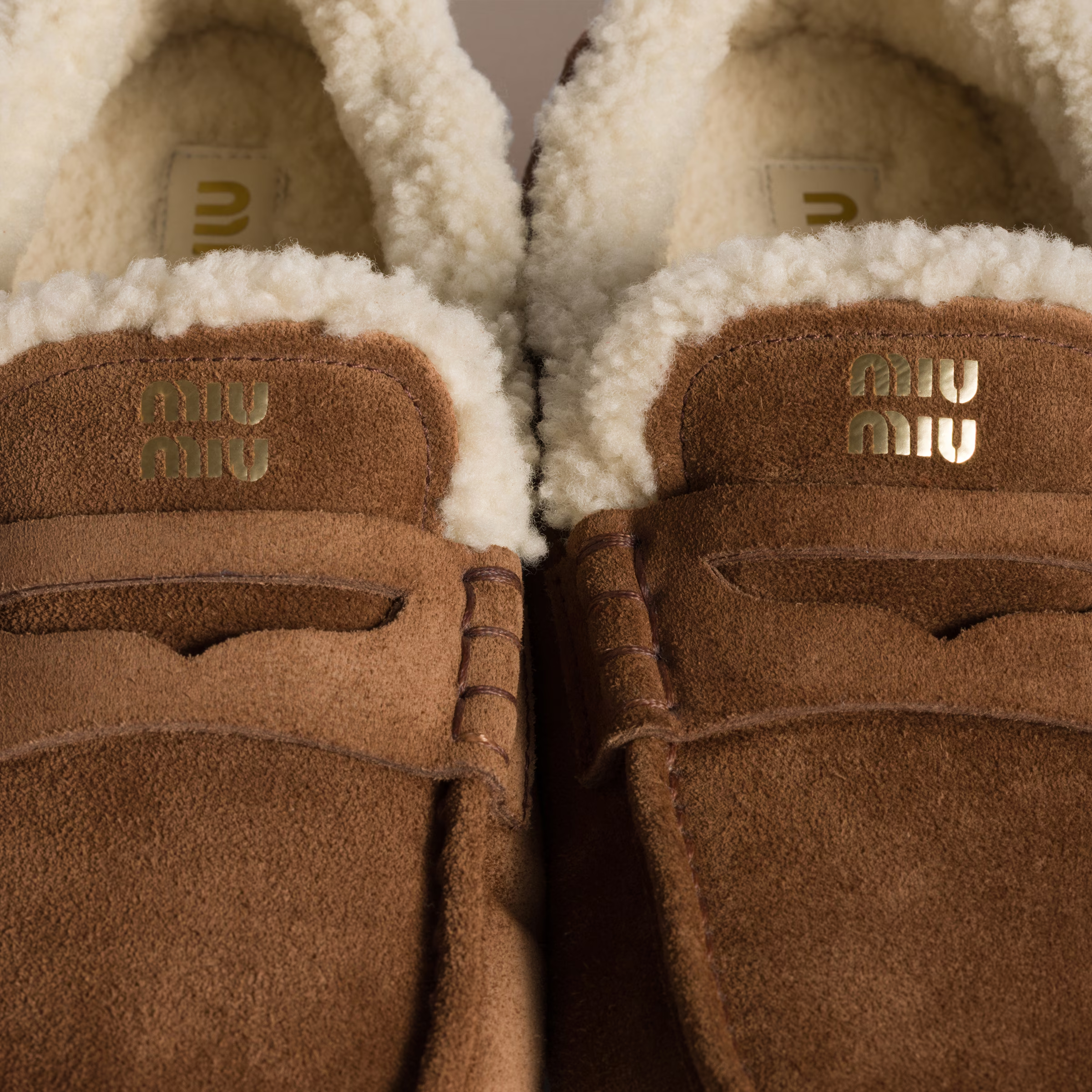 Miu Miu Ruches suede loafers (Replica)