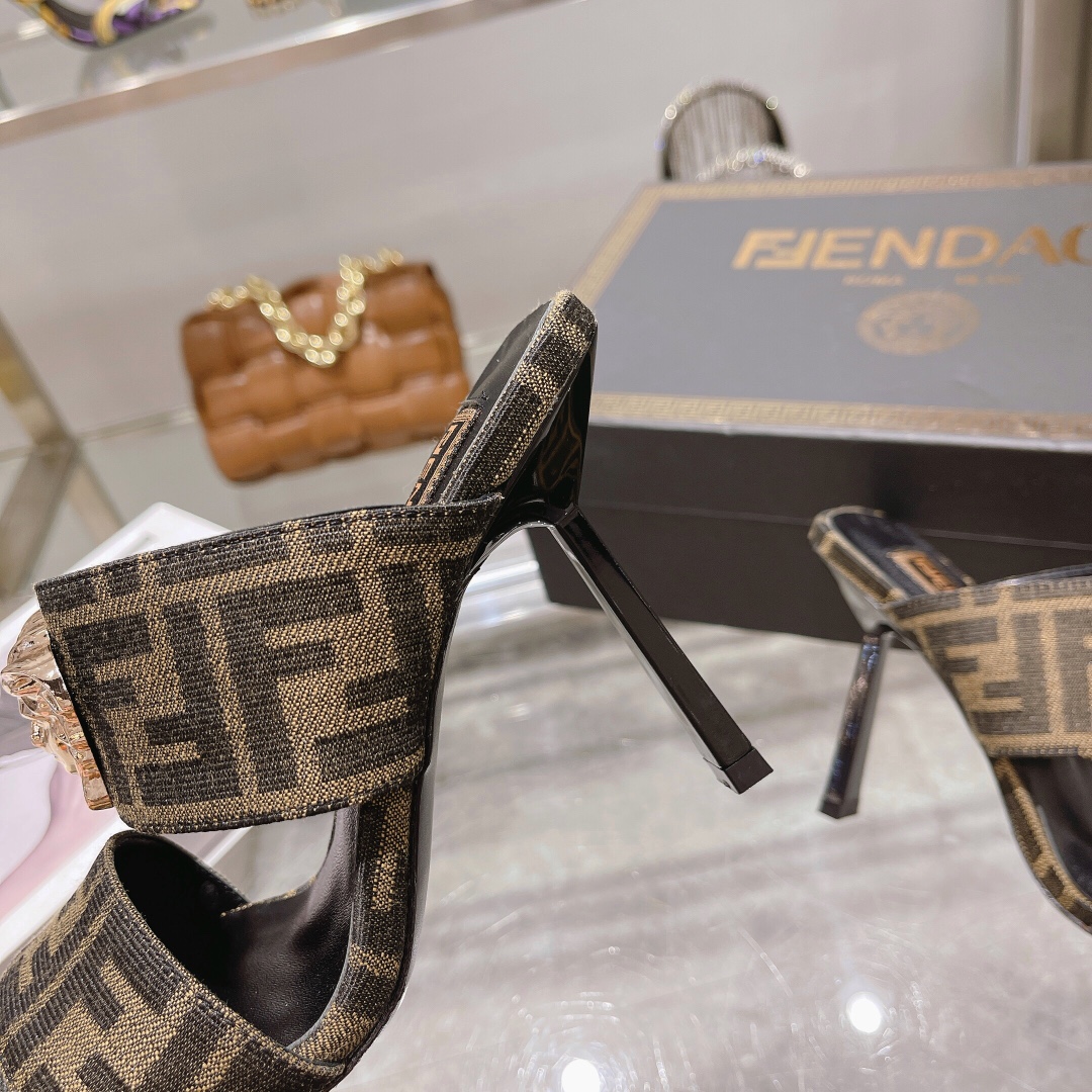 TOP FENDI & Versace High Heel