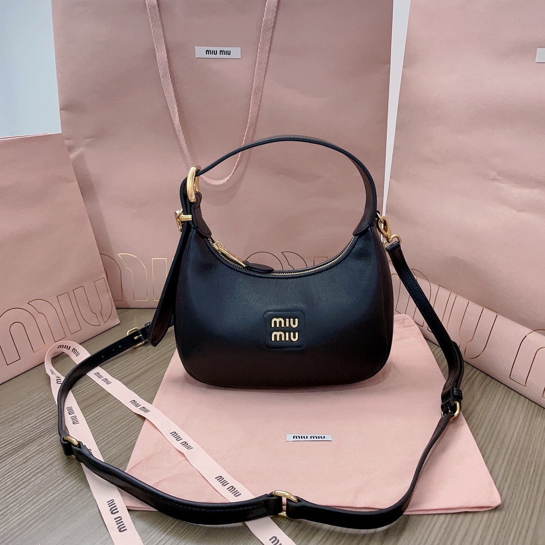 TOP Miu Miu Cowhide Hobo Bag 17x15.5x5.5cm - 2 Colors