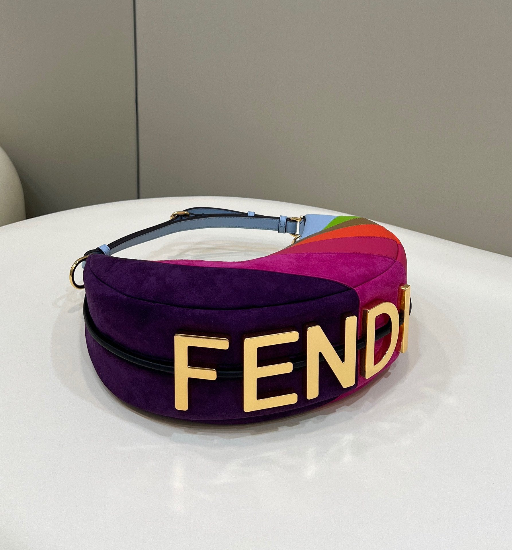 TOP FENDI FENDIgraphy Small Handbag - Multicolored