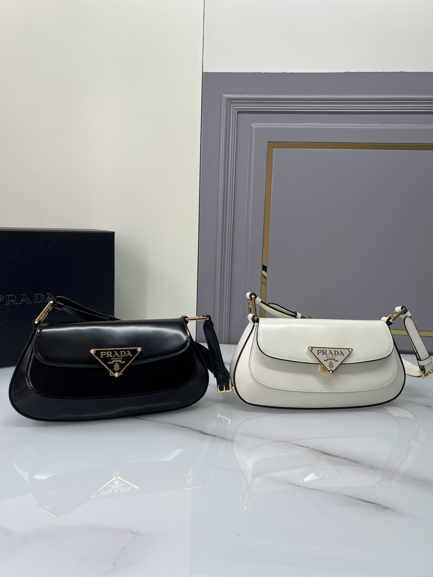 TOP PRADA Underarm Hobo Bag Glossy Leather 24x11x4cm - 4 Color