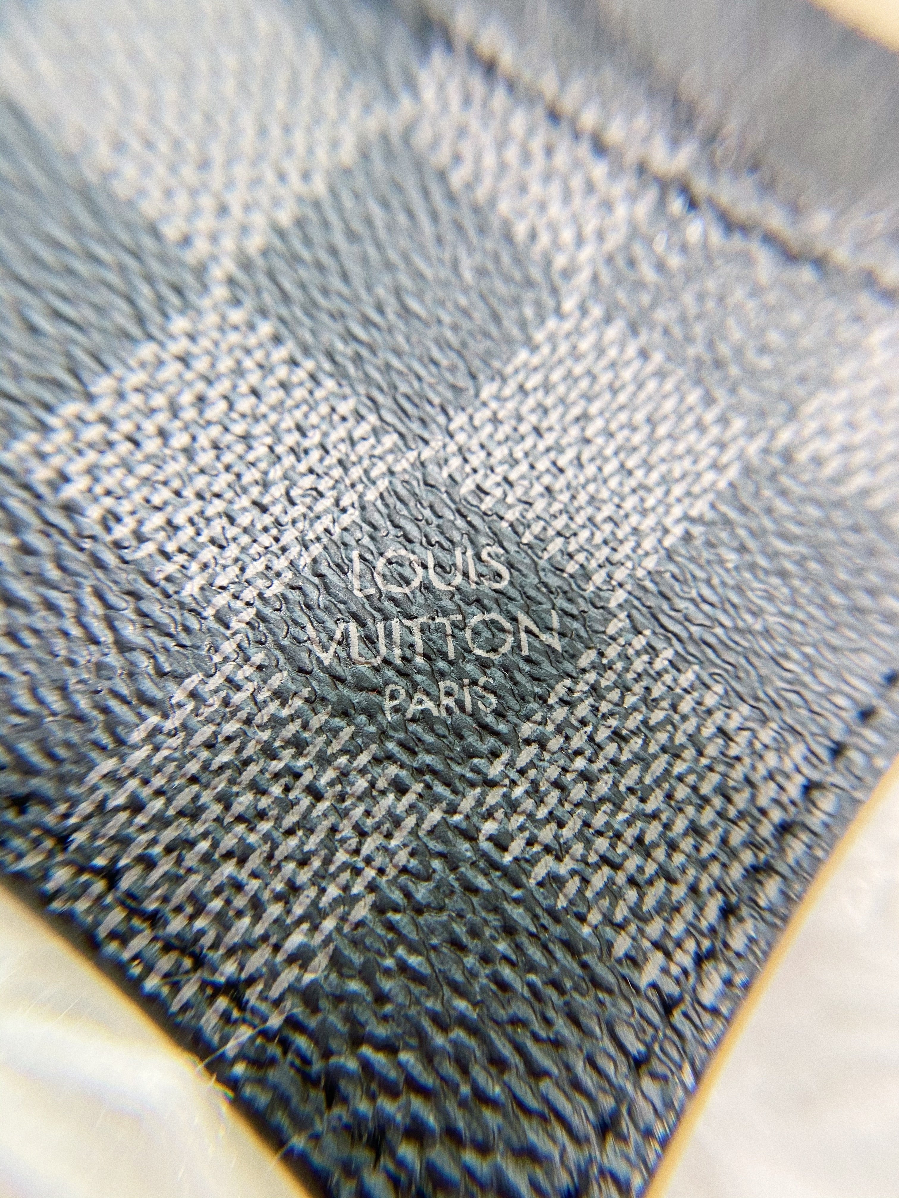 TOP Louis Vuitton LV LV Men Card Holder - BLACK