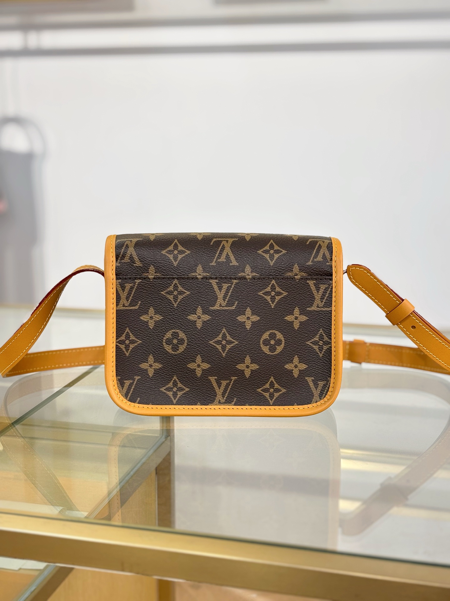 TOP Louis Vuitton LV Satchel Bag 19.5x15x6cm - Brown