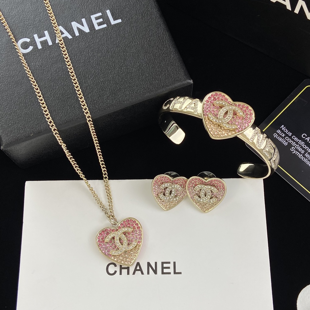 TOP CHANEL Necklace Bracelet Earrings Set