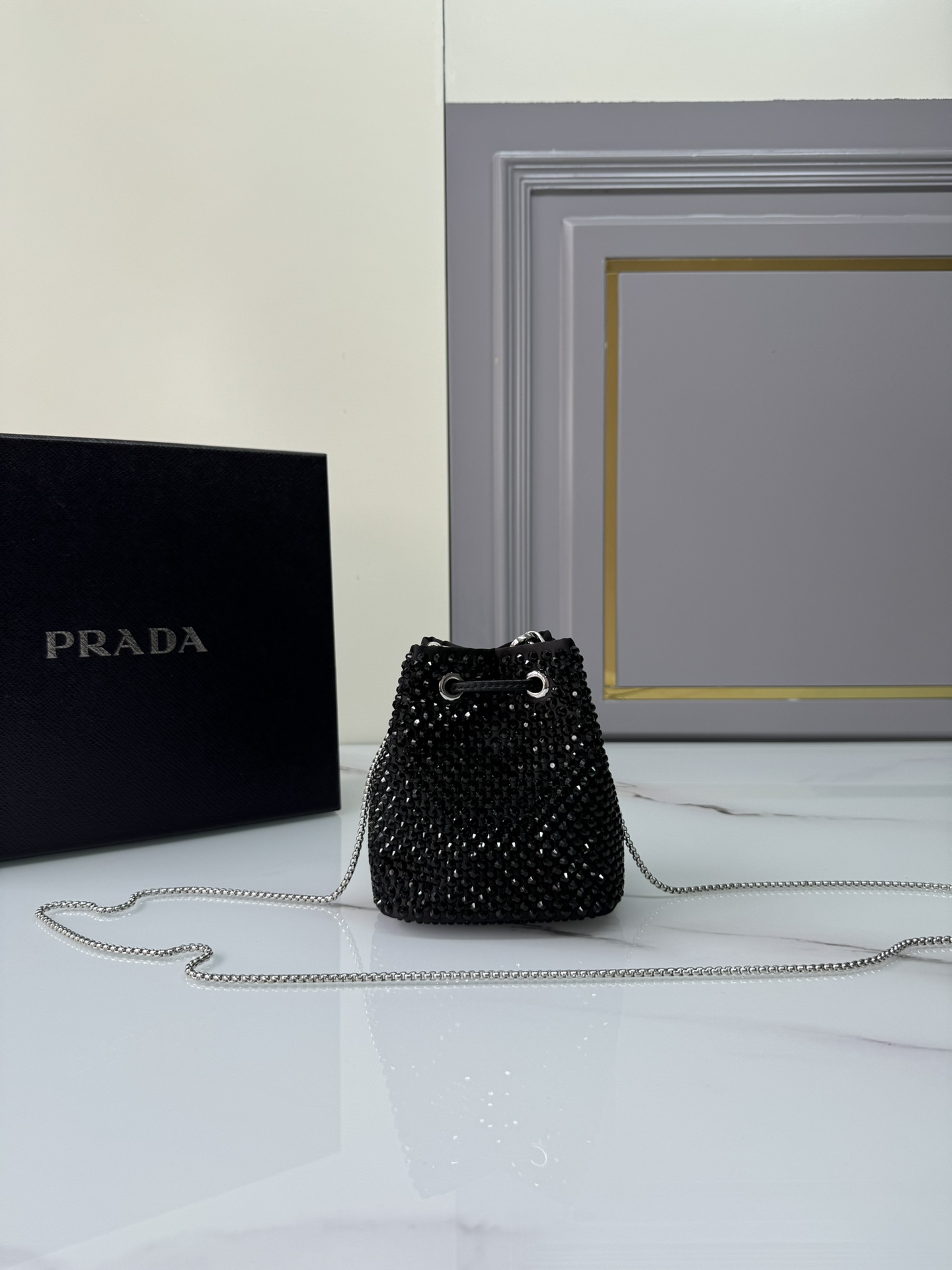 TOP PRADA Crystal Bucket Bag Satin 9x9.5x6cm/16x21x10cm - Black