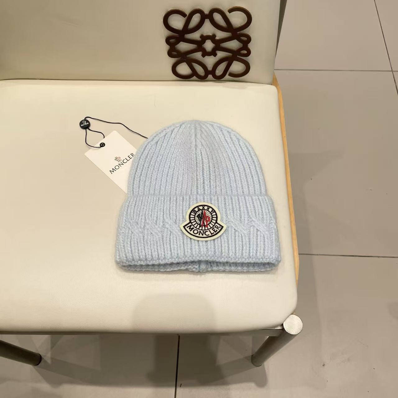 MONCLER Knitted beanie(Replica)