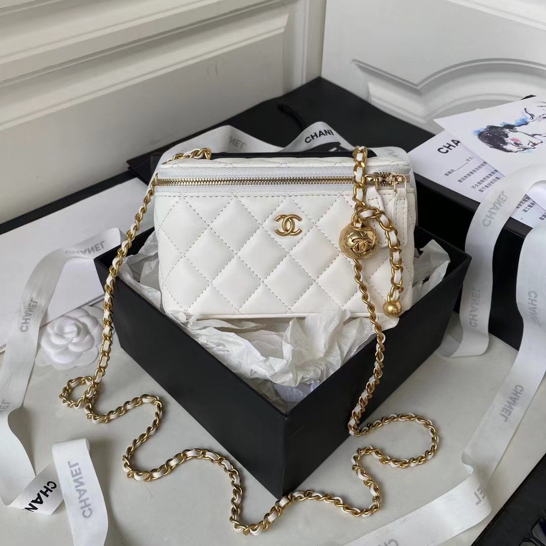 TOP CHANEL Vanity Case Top Bag with Gold Ball 17x9.5x8cm - White
