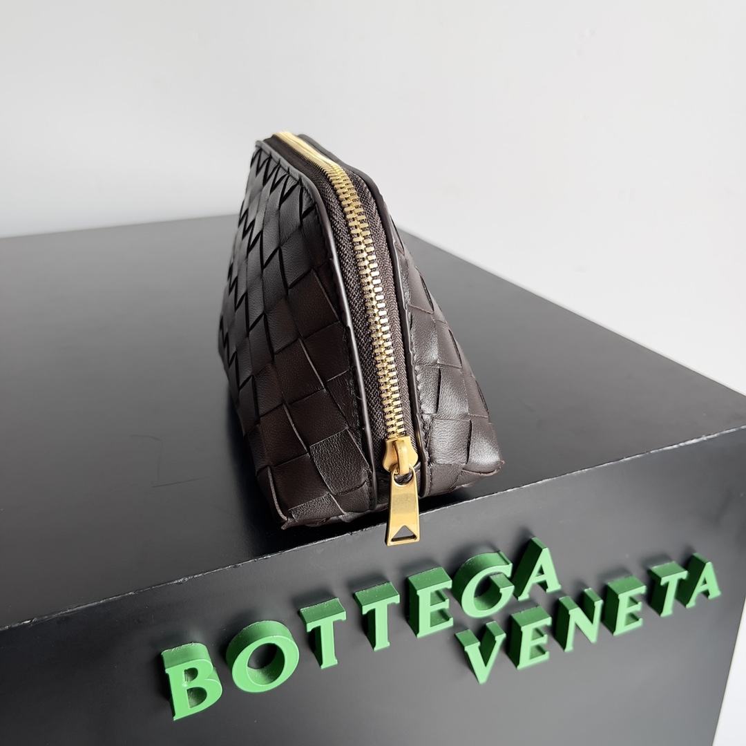 TOP Bottega Veneta BV Knitted Makeup Bag 16.5x10.5x9cm - Brown
