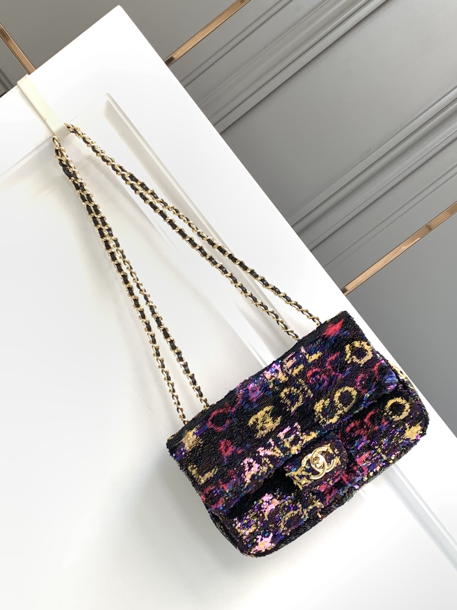 TOP CHANEL Sparkling Flap Bags - Black&GWH