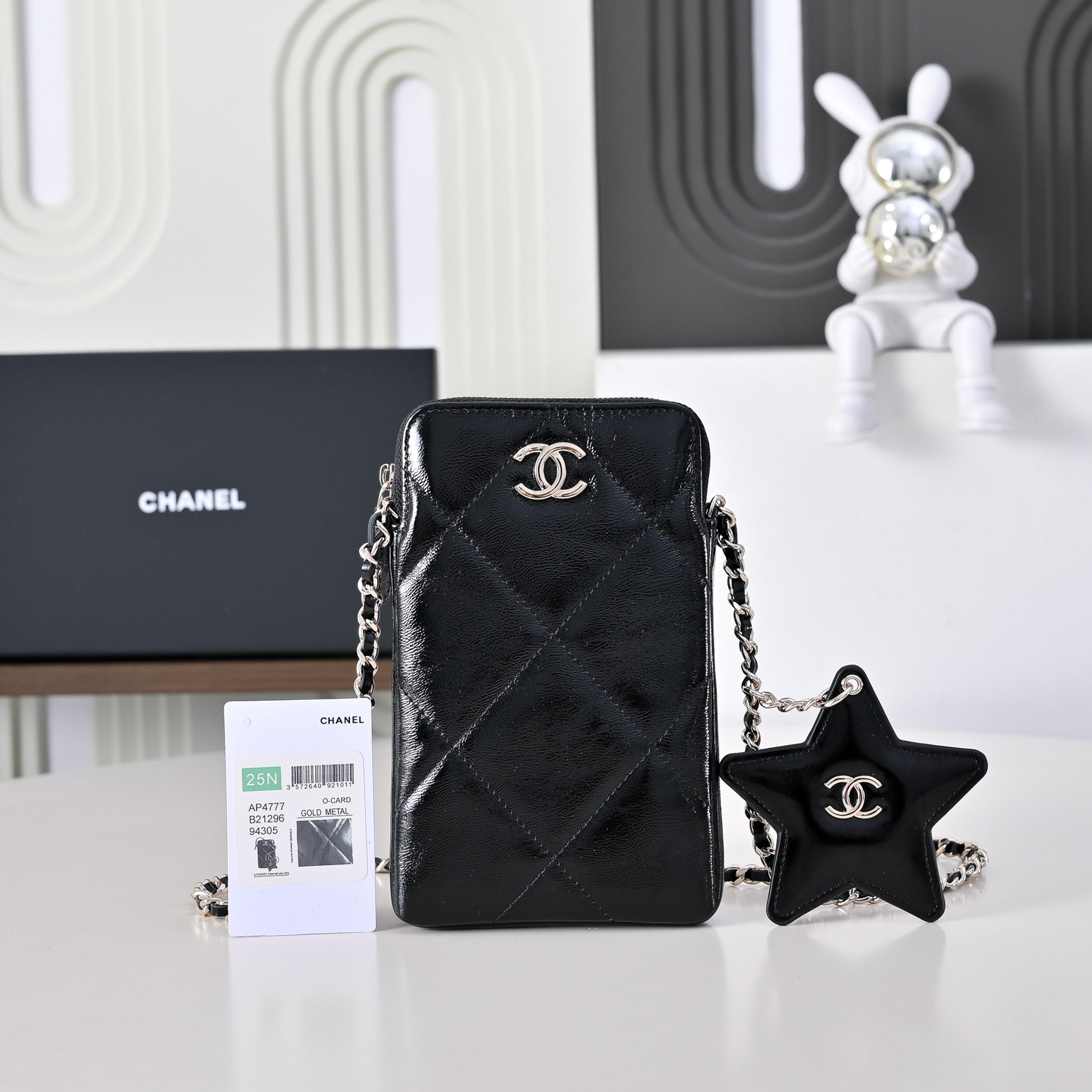 TOP CHANEL Phone Bag 18-11-2.5 cm - 2 Colors