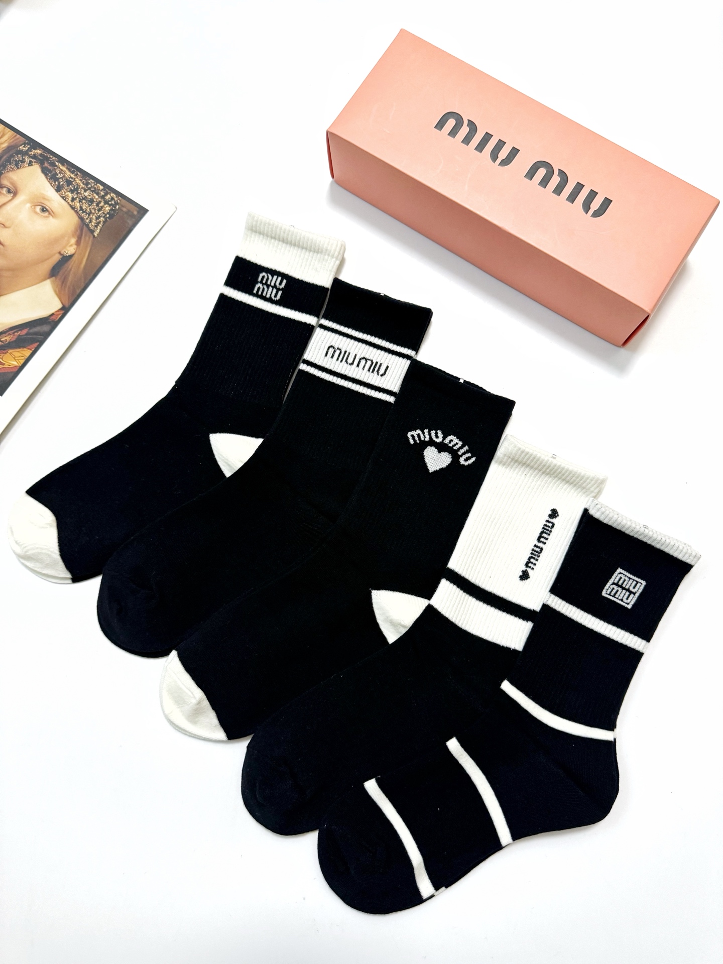TOP Miu Miu Socks - 5 Pieces as a Set
