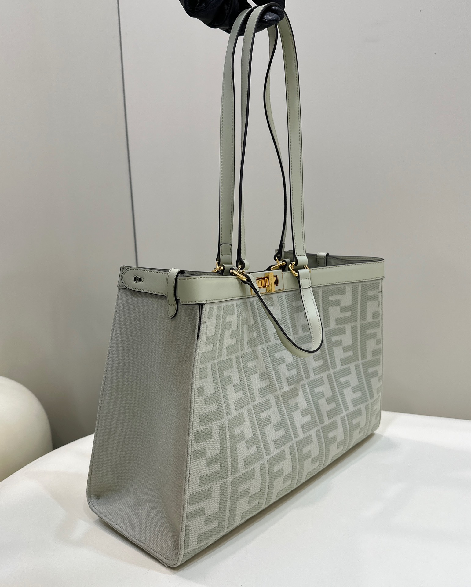 TOP FENDI FENDI D-Lite Large Bag - Light Green