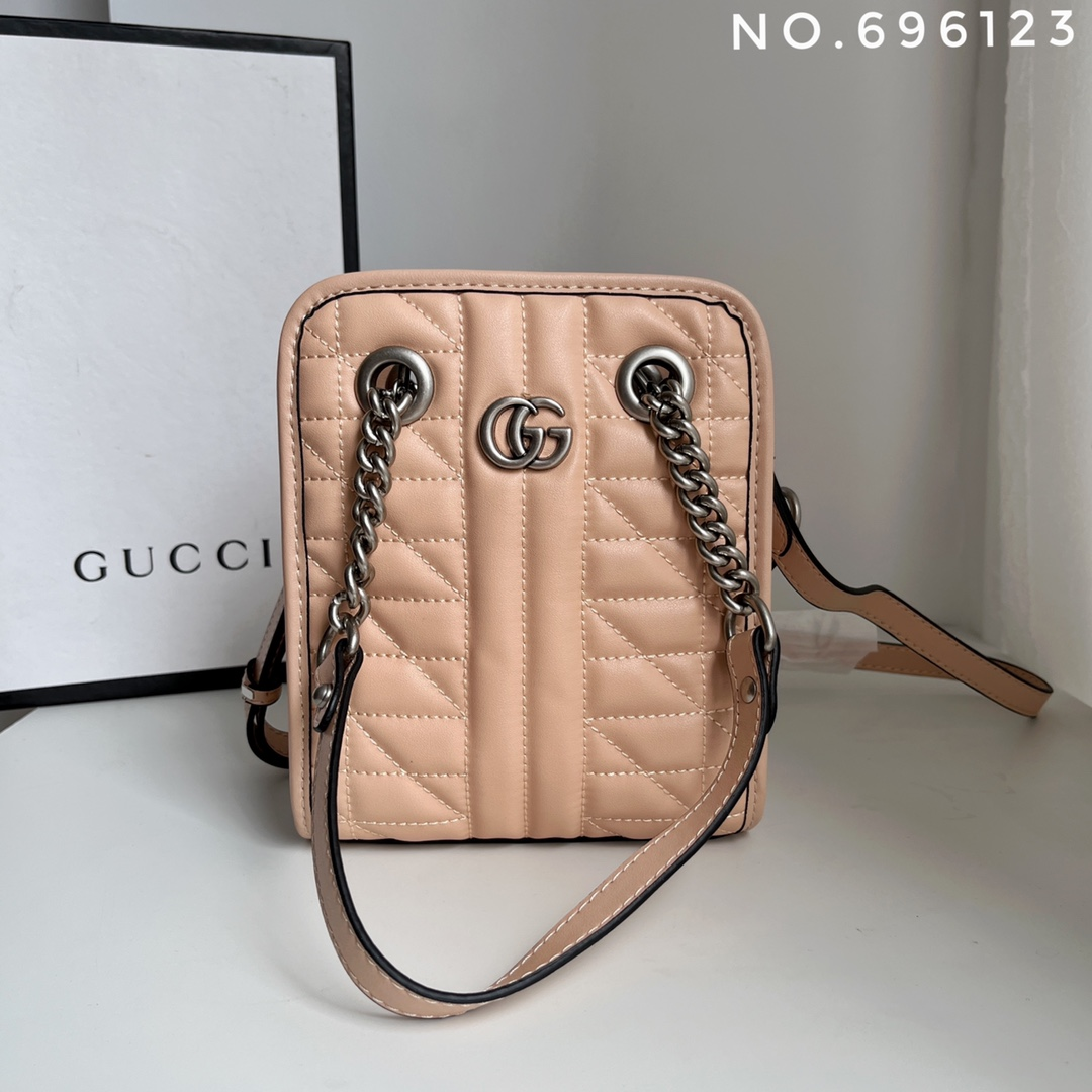 Gucci Marmont Leather Handbags(Replica)