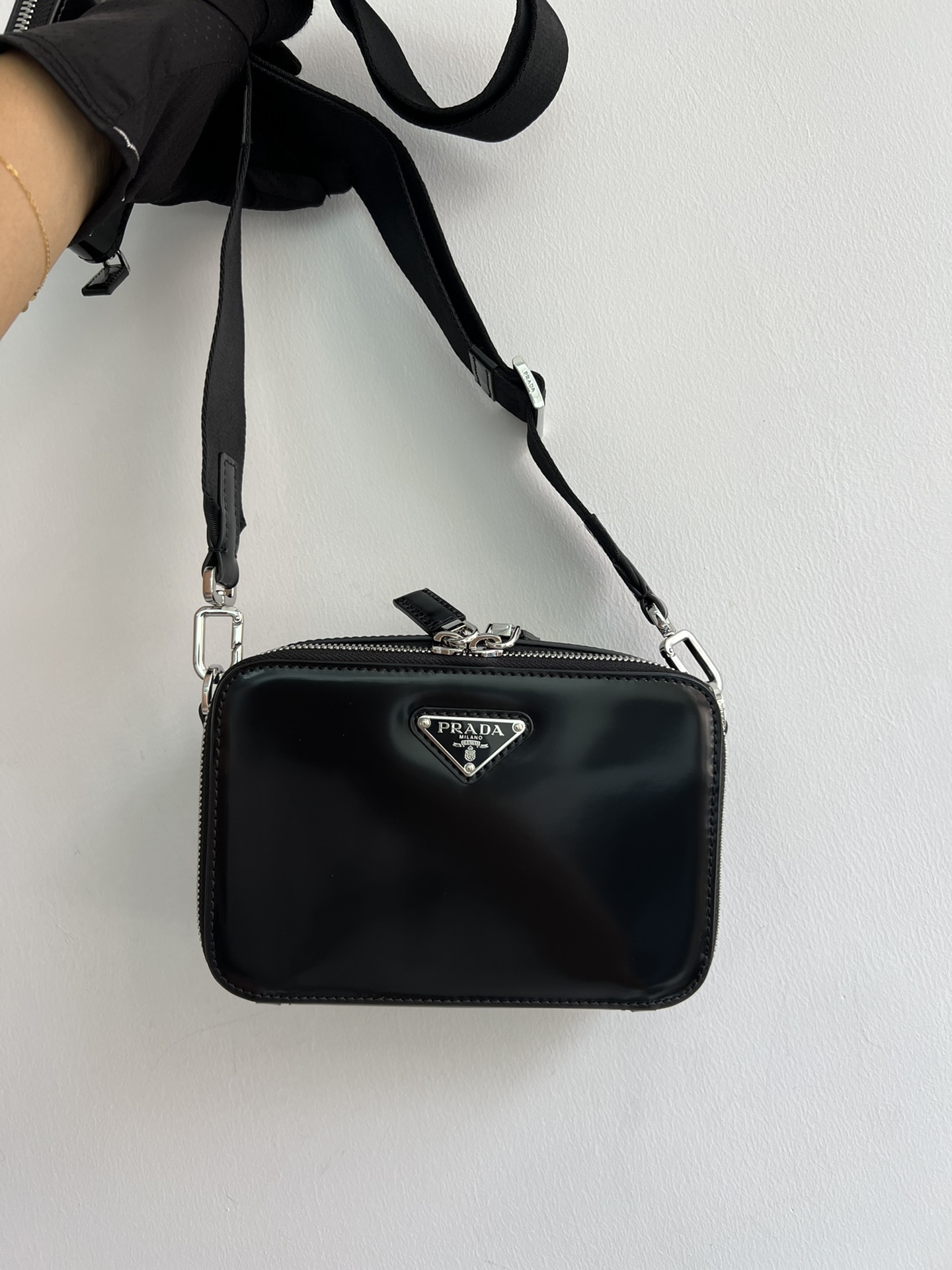 Top PRADA Messenger Bag Patent Leather/Crossgrain Cowhide 19x12.5x5.5cm - Black
